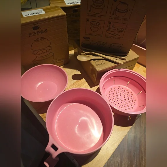 Pink Ramen Bowl Set with Utensils - Picture 4 of 12